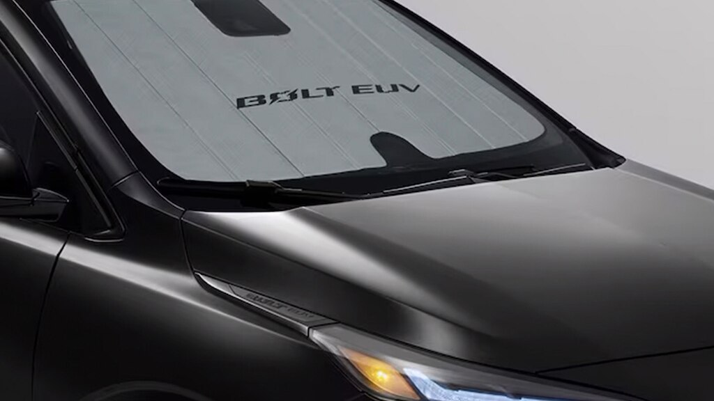 Sombra para el parabrisas para tu Chevrolet Bolt EUV 2023
