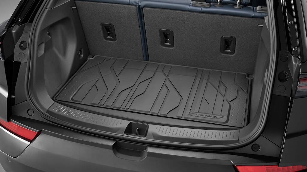 Tapete vinil para cajuela negro con emblema para tu Chevrolet Bolt EUV 2023