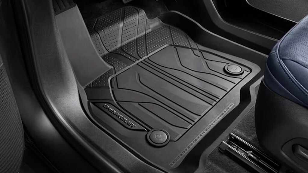Tapete de vinil rigido parea Chevrolet Bolt EUV 2023